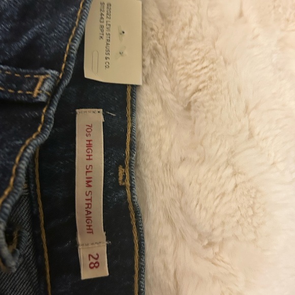Levi's Blue High Rise Jeans - Picture 3 of 3